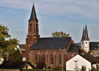 Historische Sehenswürdigkeiten in Erkelenz: Burgen, Kirchen und Denkmäler