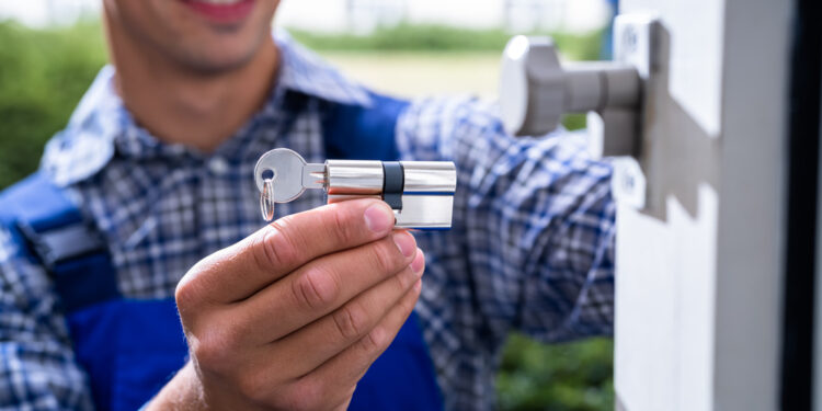 Hausratversicherung und Türnotdienste: Was wird erstattet?